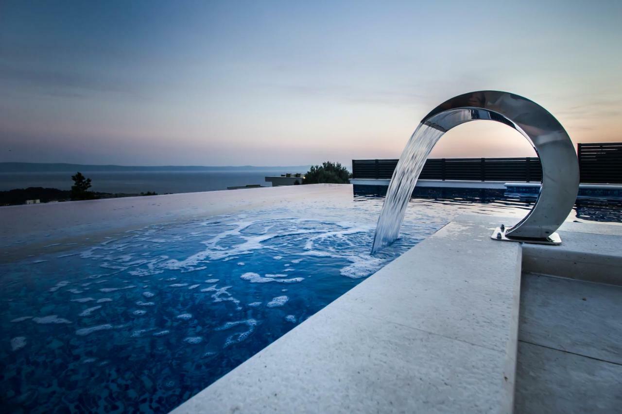 מאקרסקה Villa Lacus מראה חיצוני תמונה
