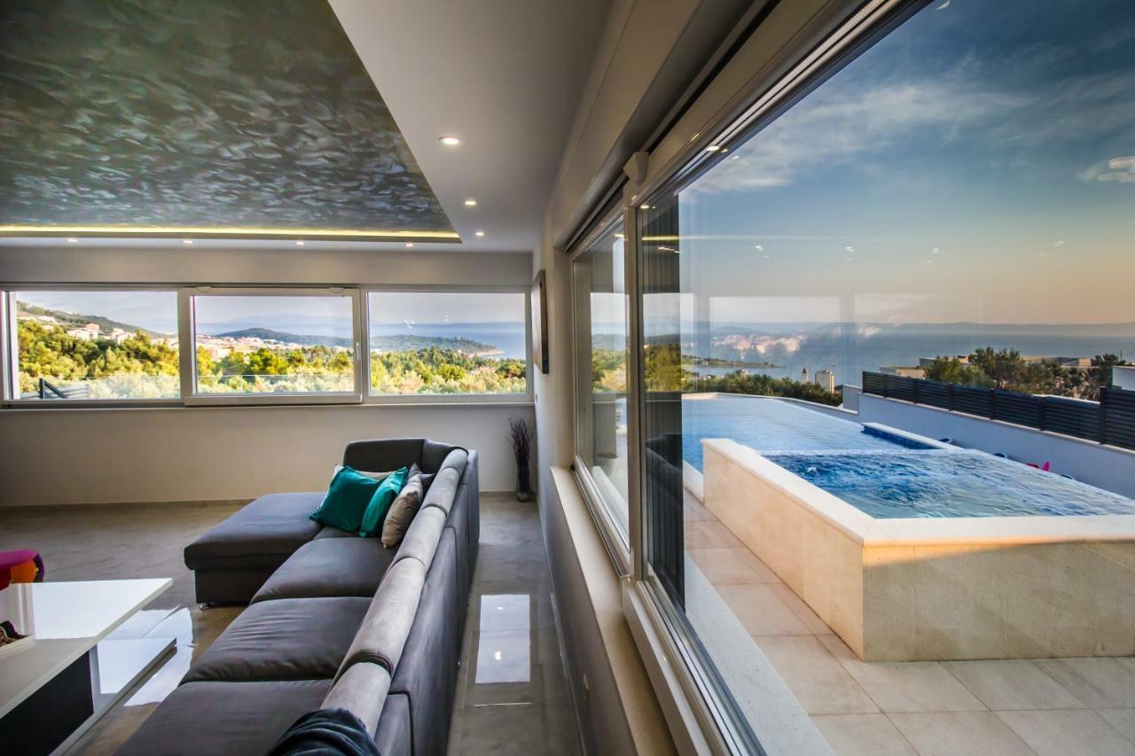 מאקרסקה Villa Lacus מראה חיצוני תמונה